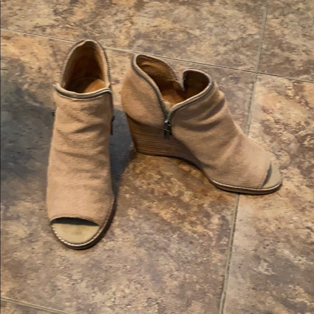 Lucky brand Peep Toe Wedges